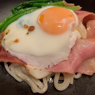 アメリカの朝食っぽい焼きうどん